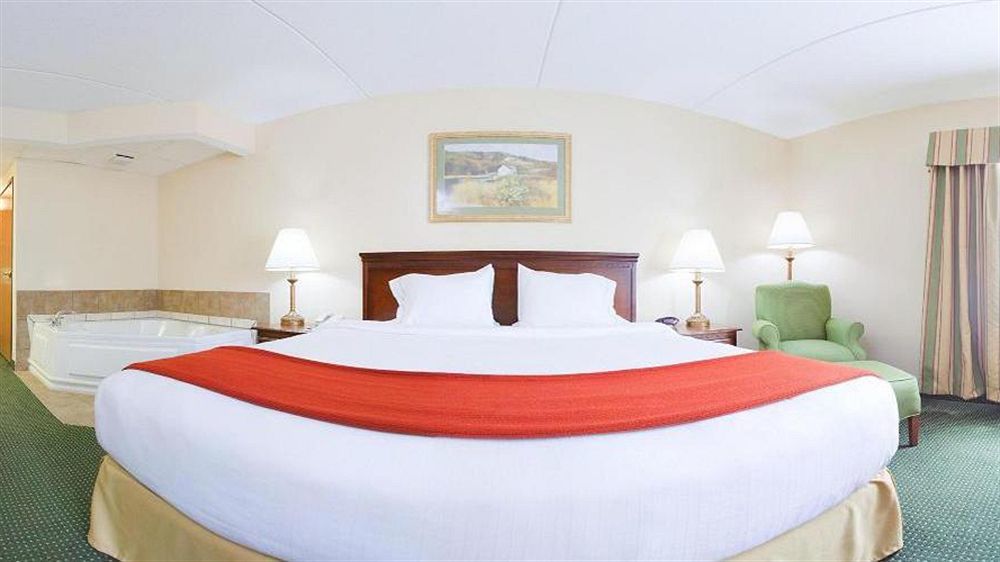 Holiday Inn Express Mount Pleasant- Scottdale By Ihg Exterior photo