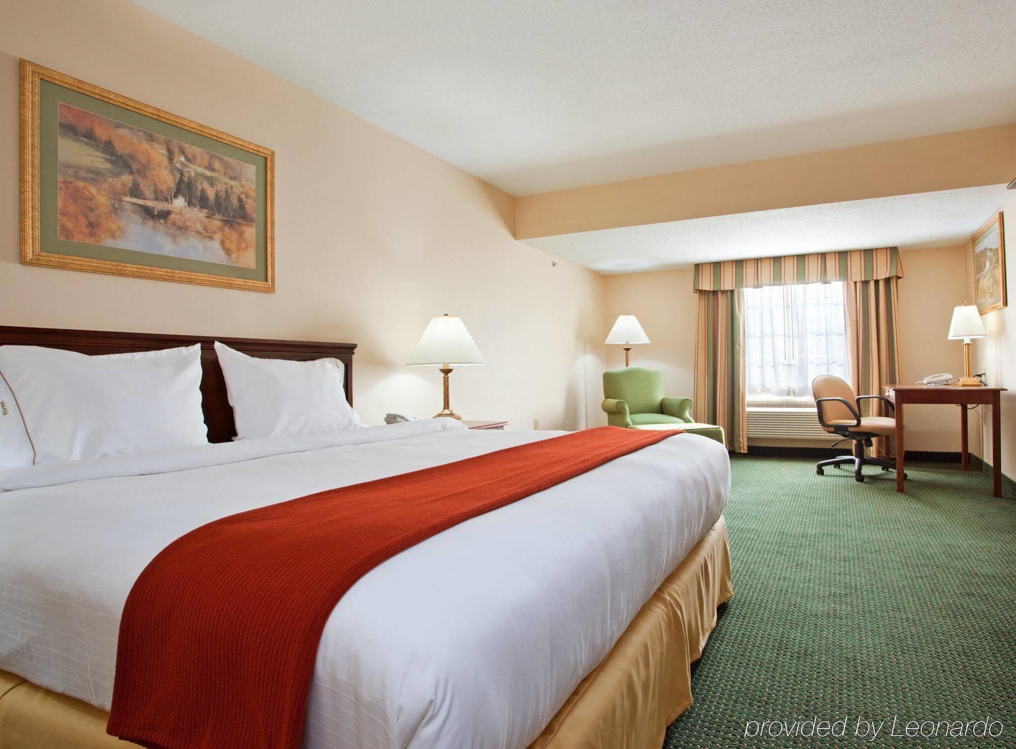Holiday Inn Express Mount Pleasant- Scottdale By Ihg Exterior photo
